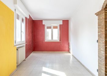 Four-room apartment Massa Lombarda - photo 1