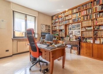 Villa Via Fratelli Cairoli, 8
Santhià, Santhià - foto 32