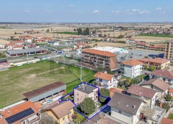 Villa Via Fratelli Cairoli, 8
Santhià, Santhià - foto 65