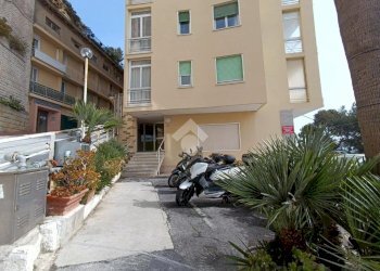 One-room apartment Corso Guglielmo Marconi, Sanremo - photo 12