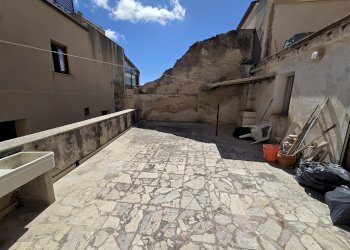 Four-room apartment Vicolo San Lorenzo, Sciacca - photo 14