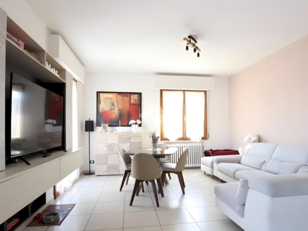 Three-room apartment Via Andrea Costa, Calderara di Reno - photo 2