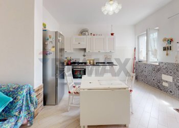 Casa indipendente Salita Inferiore Gambonia, 3a 
 Struppa, Genova (zona Struppa) - foto 5