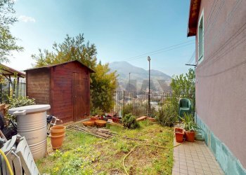 Casa indipendente Salita Inferiore Gambonia, 3a 
 Struppa, Genova (zona Struppa) - foto 27