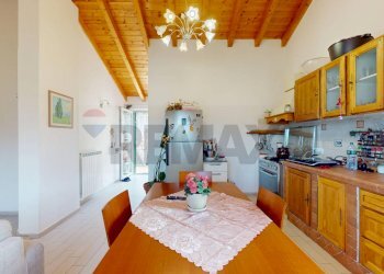 Casa indipendente Salita Inferiore Gambonia, 3a 
 Struppa, Genova (zona Struppa) - foto 34