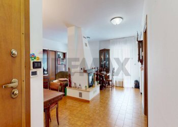 Three-room apartment Via Chiappella, 5B 
 Serra Riccò, Serra Riccò - photo 3