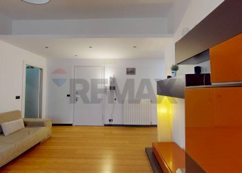 Two-room apartment VIA DON LUIGI PERRONE, 15
Sestri Ponente, Genova (neighborhood Sestri Ponente) - photo 2