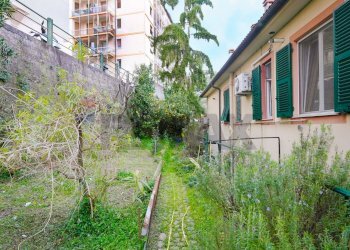 Bilocale Via Elia Bernardini, 8 
 Molassana, Genova (zona Molassana) - foto 28