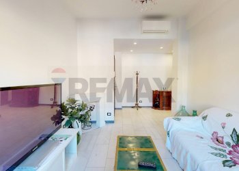 Bilocale Via Ponza, 9 
 Lagaccio, Genova (zona Lagaccio) - foto 6