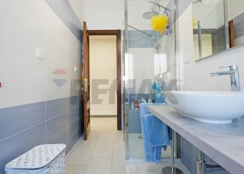 Bilocale Via Ponza, 9 
 Lagaccio, Genova (zona Lagaccio) - foto 15