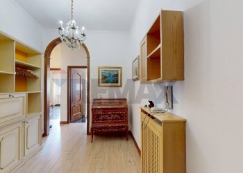 Three-room apartment Salita Serra Riccò, 11 
 Pontedecimo, Genova (neighborhood Pontedecimo) - photo 4