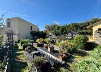 Three-room apartment Via D. H. Lawrence, Spotorno - photo 3