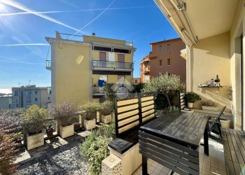 Three-room apartment Via D. H. Lawrence, Spotorno - photo 5