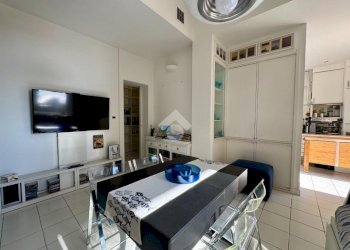 Three-room apartment Via D. H. Lawrence, Spotorno - photo 8