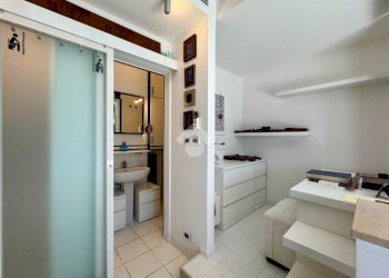 Three-room apartment Via D. H. Lawrence, Spotorno - photo 21