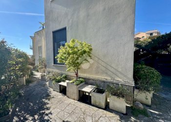 Three-room apartment Via D. H. Lawrence, Spotorno - photo 39