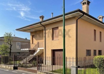 Independent house Via IV Novembre, 7 
 Paitone, Paitone - photo 1