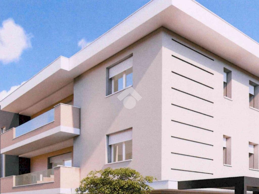 Three-room apartment Via Canale, Casalgrande - photo 1