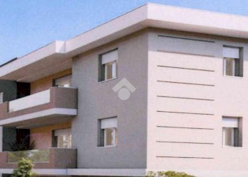 Three-room apartment Via Canale, Casalgrande - photo 2