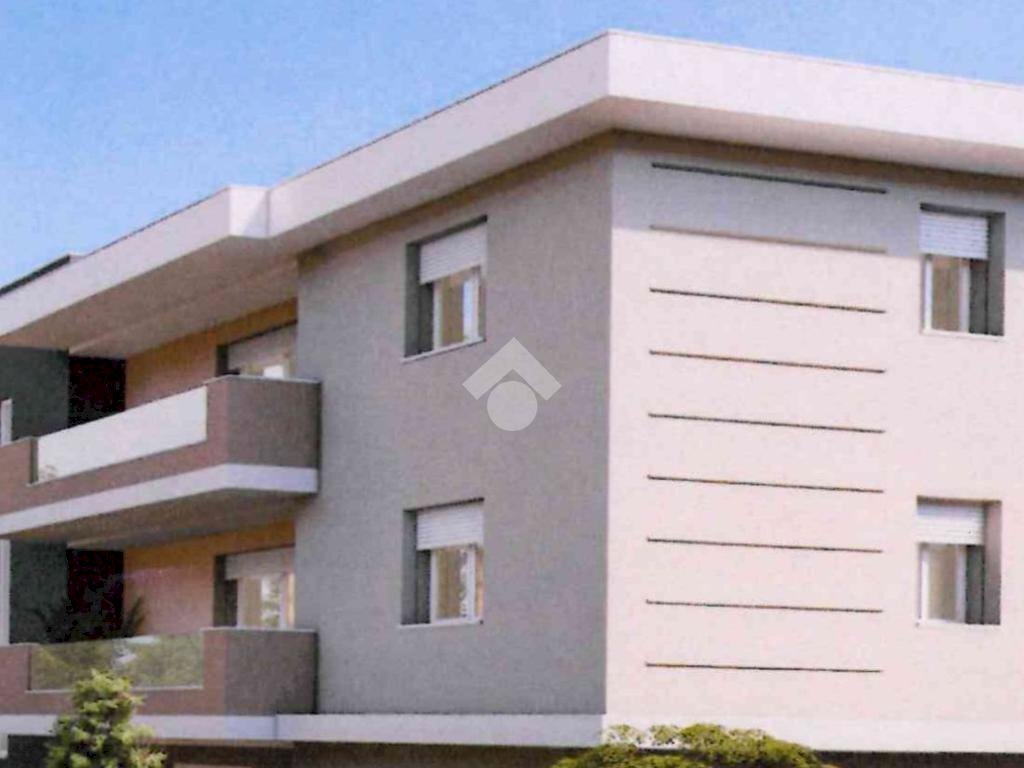 Four-room apartment Via Canale, Casalgrande - photo 1