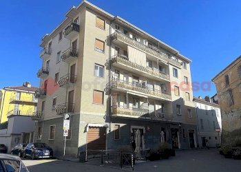 Trilocale Vicolo Carceri, 10, Pinerolo - foto 2