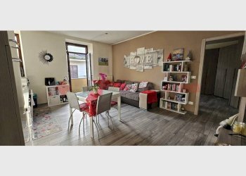 Two-room apartment Via Martiri della Libertà, 6, Osasco - photo 1