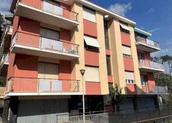 Bilocale Genova (zona Pegli) - foto 2