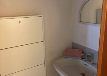 One-room apartment Via Cacciatori delle Alpi, Cuneo (neighborhood Centro Storico) - photo 2