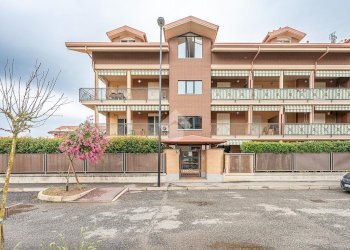 Box Viale Fortunato Chiambretto, Druento - photo 2