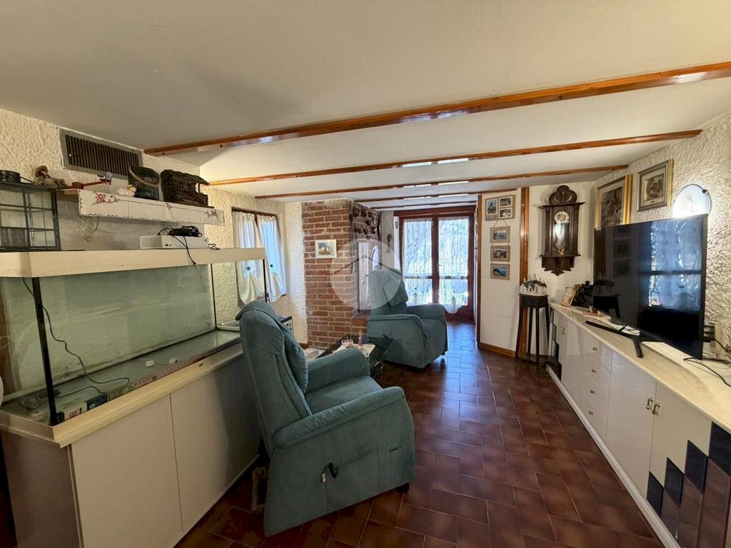 Semi-detached house Via Rivà Masini, Barge - photo 3