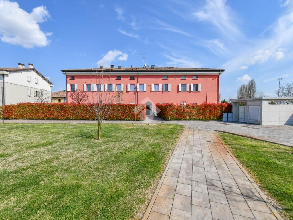 Three-room apartment Via Navigazione, Ferrara (neighborhood San Martino) - photo 1