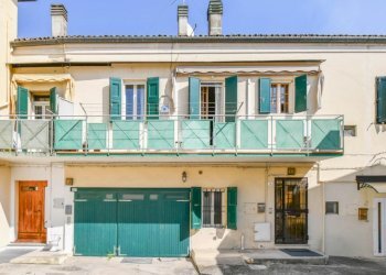 Casa semi indipendente Viale Cavour, Poggio Renatico - foto 1