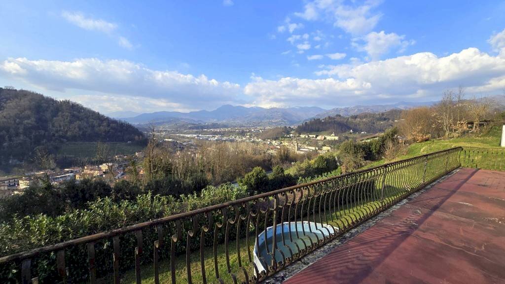 Villa Castelnuovo di Garfagnana - photo 2