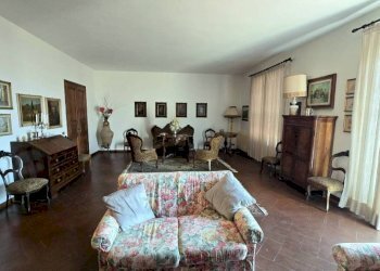 Villa Castelnuovo di Garfagnana - foto 13