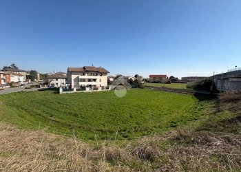 Terreno edificabile Via Giovanni Dalle Bande Nere, Trecate - foto 1