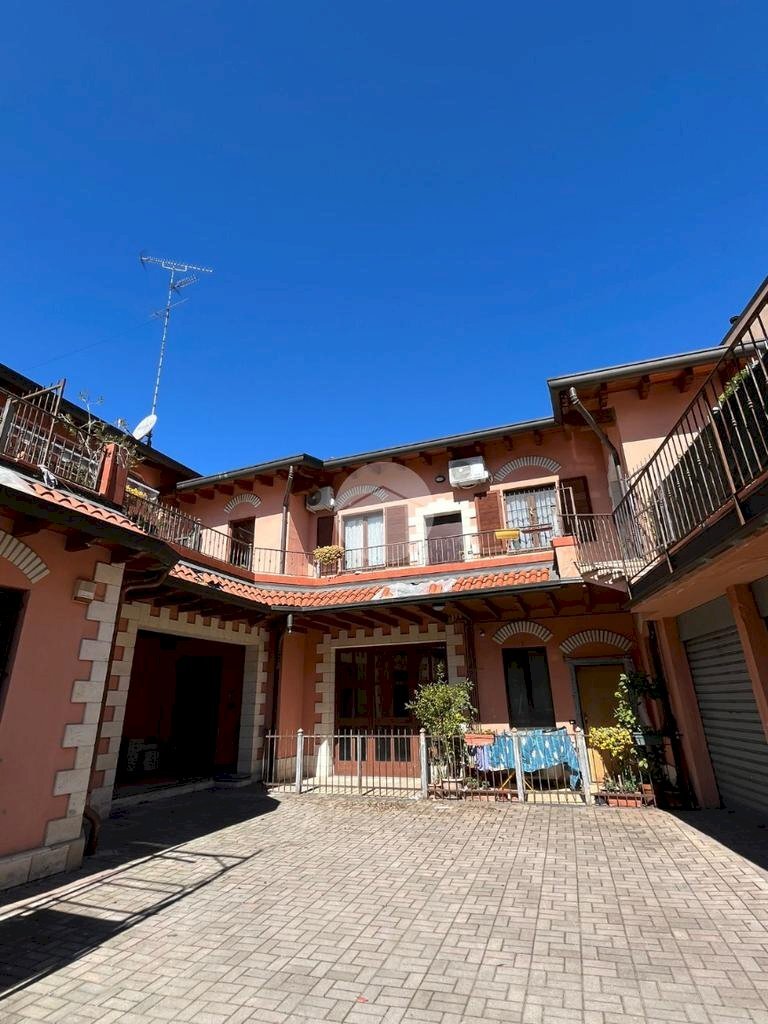 Trilocale Via Antonio Ceriani, Milano (zona Baggio) - foto 1