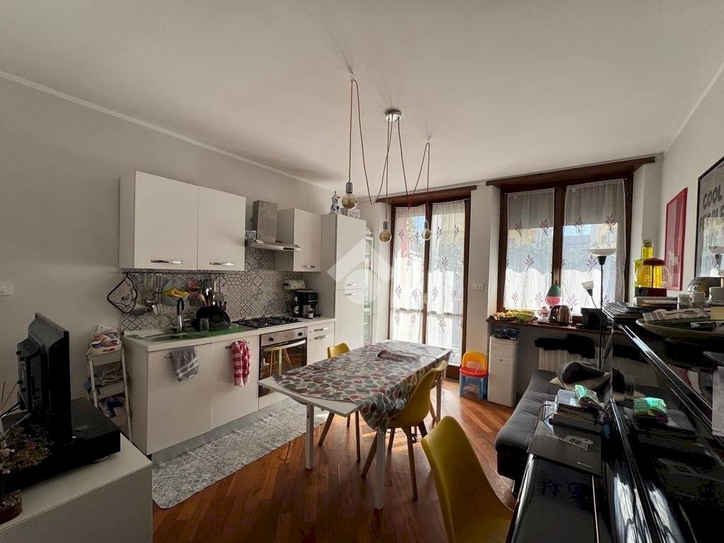 Three-room apartment Via Giacomo Dina, Torino (neighborhood Mirafiori Nord) - photo 3