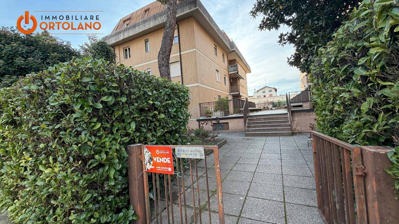 Foto 2 - Quadrilocale Via Sant'Anna
 
1/b, Monfalcone - foto 2