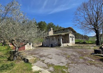 Foto 2 - Villa Taverna delle noci
 
56, Vallesaccarda - foto 2