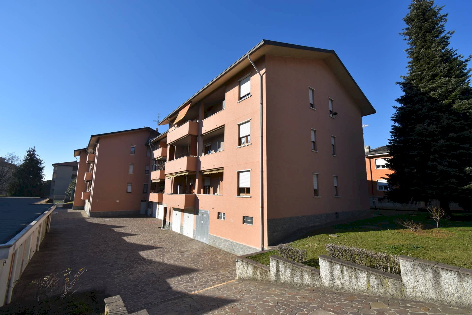 Foto 2 - Box Via San Mauro
3, Bernareggio - foto 2