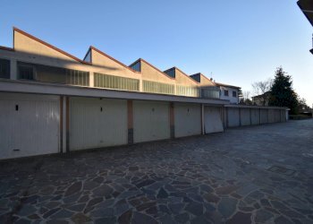 Foto 4 - Box Via San Mauro
 
3, Bernareggio - foto 4