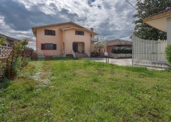 Foto 2 - Villa Via Campanile, Arce - photo 2