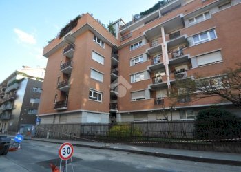 Quadrilocale Via Tommaso Grossi, Torino (zona San Salvario) - foto 2