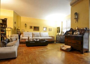 Quadrilocale Via Tommaso Grossi, Torino (zona San Salvario) - foto 16