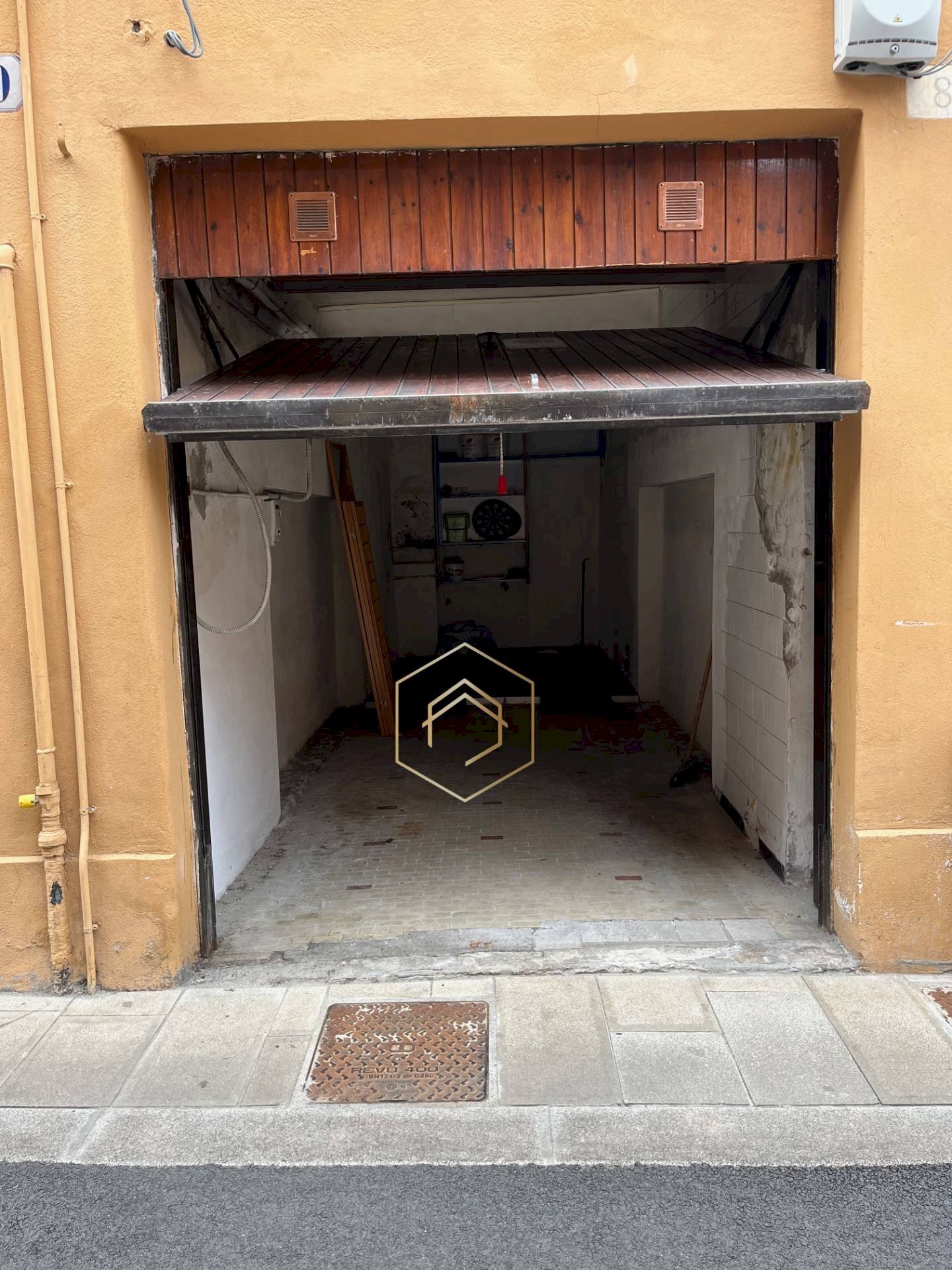 Foto 1 - Box Via Porta San Pietro, Ferrara - photo 1