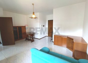 Soggiorno - Appartamento via Lodi
 
28, Busto Arsizio - foto 3