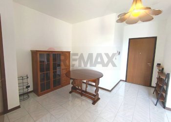 Sala da pranzo - Appartamento via Lodi
 
28, Busto Arsizio - foto 5