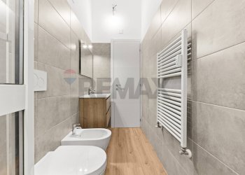 Bagno - Bilocale via washington
 
106, Milano - foto 8