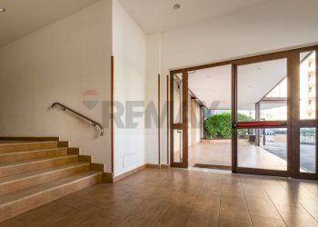 Androne edificio - Apartment Via Eduardo Calandra
 
5, Palermo - photo 34