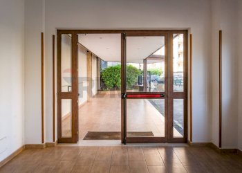 Portone ingresso edificio - Apartment Via Eduardo Calandra
 
5, Palermo - photo 36